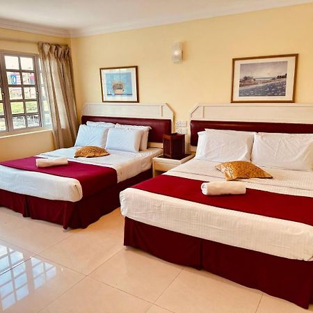 Carlton Hotel Seremban - Next To Terminal Bus Station מראה חיצוני תמונה